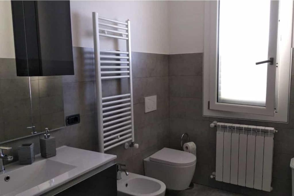 La Casa Del Sole - Casa Vacanze Uri Esterno foto